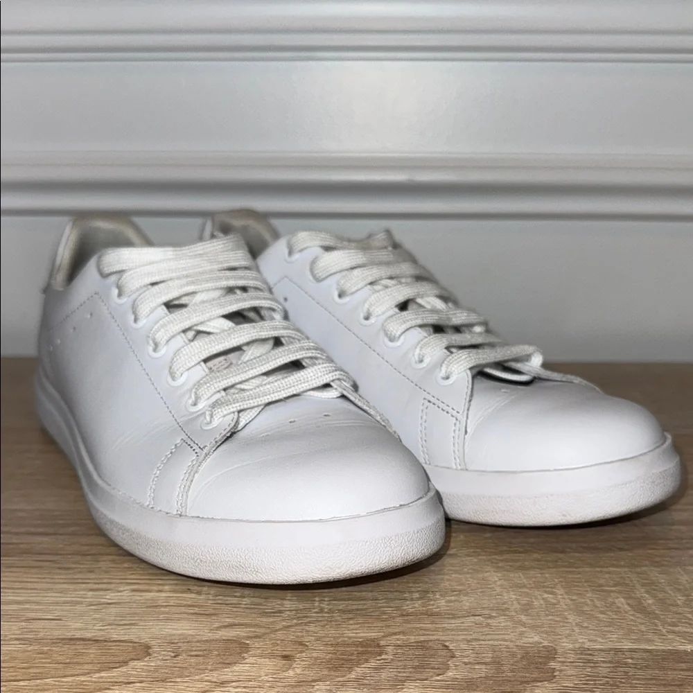Tory Burch White “Howell Court” W DUST‎ BAG Athletic Shoes Sleek Design Sz 9 EUC